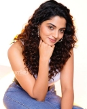 actress-nikhila-vimal-latest-photos-009