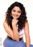 actress-nikhila-vimal-latest-photos-010