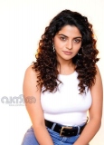 actress-nikhila-vimal-latest-photos-014