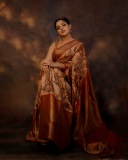 nikhila-vimal-in-kanchivaram-pattu-sarees-with-designer-blouse-photos-009