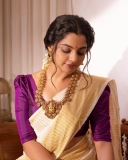 nikhila-vimal-in-set-saree-photoshoot-004
