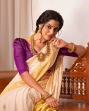nikhila-vimal-in-set-saree-photoshoot