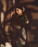 nikhila-vimal-in-traditional-dress-photos-003