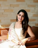 nikhila-vimal-latest-photos-03231-002