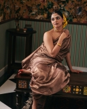 nikhila-vimal-latest-photoshoot-in-damayanthi-look-001