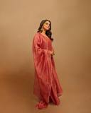 nikhila-vimal-new-look-and-makeup-trend-photos-001