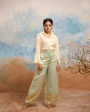 nikhila-vimal-new-look-and-makeup-trend-photos-007