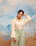 nikhila-vimal-new-look-and-makeup-trend-photos-008