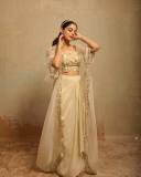 nikhila-vimal-new-look-and-makeup-trend-photos-013