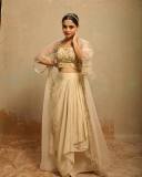 nikhila-vimal-new-look-and-makeup-trend-photos-014