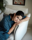 nikhila-vimal-new-look-fashion-photos2022-001