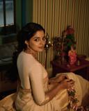 nikhila-vimal-new-photos-in-kerala-set-saree-photos-005