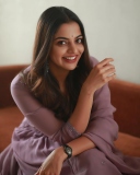 nikhila-vimal-photos-latest-002
