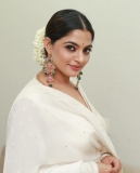 nikhila-vimal-saree-look-photos-004