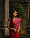nikhila-vimal-wearing-saree-in-traditional-marathi-look-007