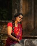 nikhila-vimal-wearing-saree-in-traditional-marathi-look-010