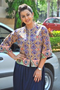 nikki-galrani-49149077053049