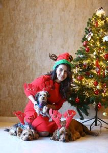 nikki-galrani-christmas-photoshoot-010