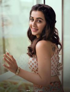 nikki-galrani-images-006