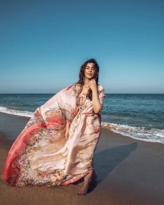 nikki-galrani-images-013