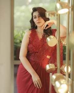 nikki-galrani-latest-glamour-photos-004