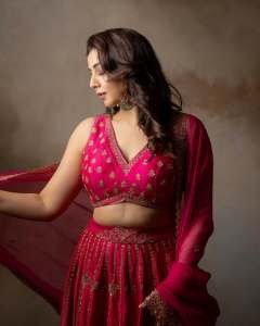 nikki-galrani-latest-glamour-photos-006