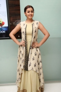nikki-galrani-latest-images-556-00254