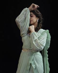 nikki-galrani-latest-images2022-002