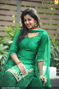 nikki-galrani-latest-pics-00161