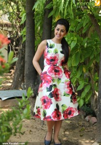 nikki-galrani-latest-pics-200-00111