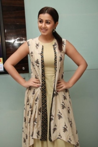 nikki-galrani-latest-pictures-332-00214