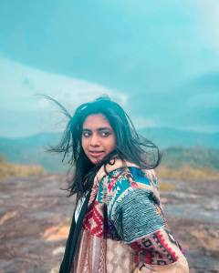 1_nimisha-sajayan-glamour-photos