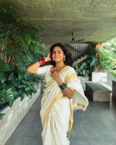 nimisha-sajayan-free-style-photos-007