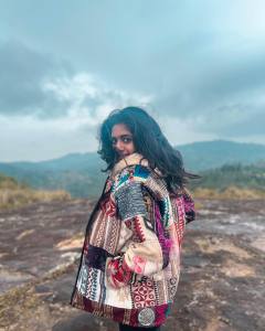nimisha-sajayan-glamour-photos-003