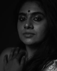 nimisha-sajayan-in-pattu-saree-and-heavy-ornaments-look-photos-001