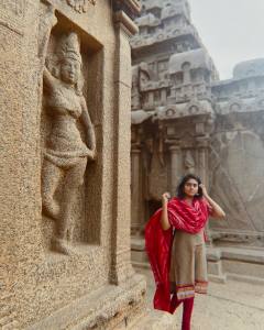nimisha-sajayan-latest-photos-in-new-style-007