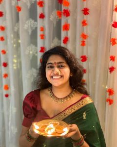 nimisha-sajayan-new-photoshoot-in-green-saree