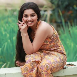 1_niranjana-anoop-instagram-photos-007
