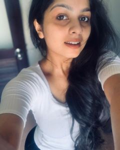 1_niranjana-anoop-latest-photos-001