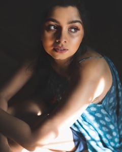 actress-niranjana-anoop-modern-dress-photos-006