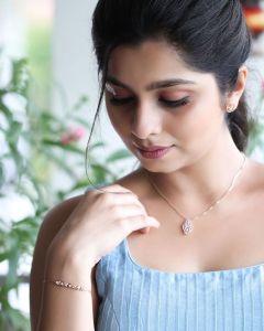 actress-niranjana-anoop-photos-latest-007