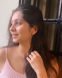 niranjana anoop images new3421-004