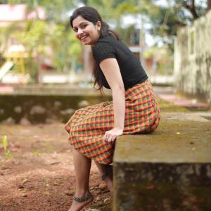 niranjana-anoop-in-black-top-with-skirt-photos-001