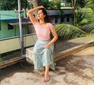 niranjana-anoop-in-dance-dress-images-008