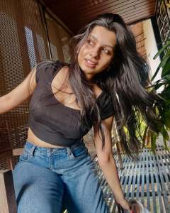 niranjana-anoop-in-jeans-with-short-sleeveless-top-dress-photo