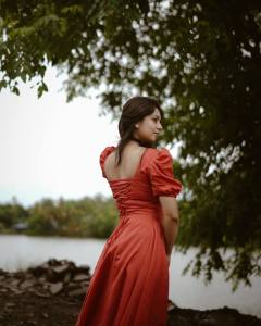 niranjana-anoop-in-latest-fashion-trend-ideas-photos-009