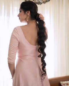 niranjana-anoop-in-peach-colour-dress-photos-005