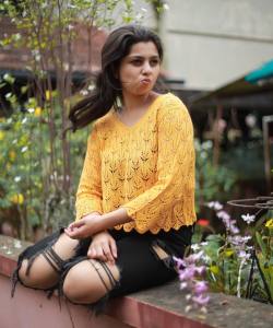 niranjana-anoop-in-yellow-dress-photos
