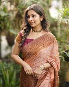 niranjana-anoop-latest-look-pictures-003