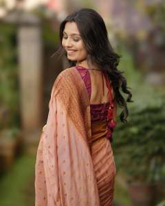 niranjana-anoop-latest-look-pictures-005